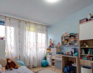 Apartament decomandat 2 camere, strada Porii