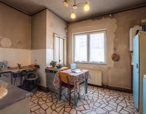 Ultracentral  Apartament cu 3 camere in vila cu 6 apartamente