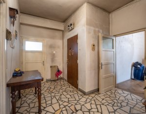 Ultracentral  Apartament cu 3 camere in vila cu 6 apartamente