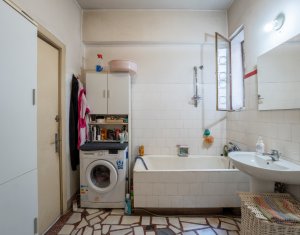 Ultracentral  Apartament cu 3 camere in vila cu 6 apartamente