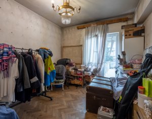 Ultracentral  Apartament cu 3 camere in vila cu 6 apartamente