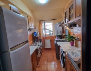 Lakás 2 szobák eladó on Floresti