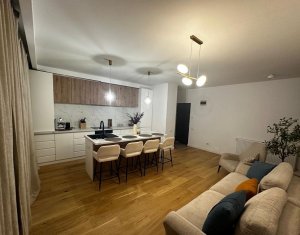 , 6600m2 dans Floresti