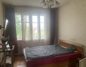 Maison 4 chambres à vendre dans Cluj-napoca, zone Marasti