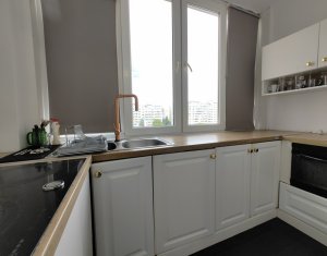 Appartement 3 chambres à vendre dans Cluj-napoca, zone Manastur