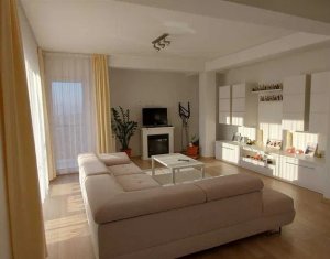 Appartement 3 chambres à vendre dans Cluj-napoca, zone Borhanci