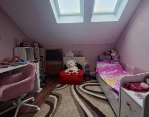 Apartament pe doua niveluri, Floresti, strada Eroilor