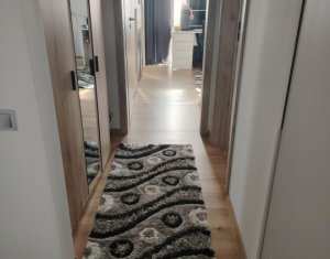 Lakás 3 szobák eladó on Floresti