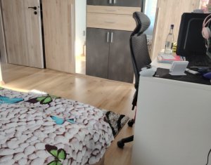 Lakás 3 szobák eladó on Floresti