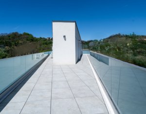 Penthouse ultrafinisat in cartierul Grigorescu, 2 parcari subterane, 2 terase