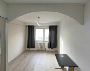 Garzon eladó on Cluj-napoca, Zóna Manastur