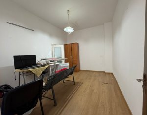 Appartement 3 chambres à vendre dans Cluj-napoca, zone Centru