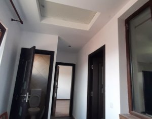 Maison 5 chambres à vendre dans Floresti