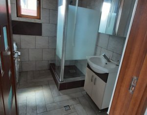 Maison 5 chambres à vendre dans Floresti