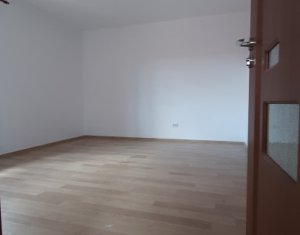 Maison 5 chambres à vendre dans Floresti