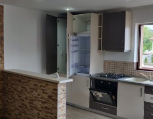 Maison 5 chambres à vendre dans Floresti