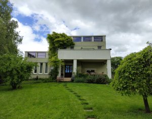 Ház 5 szobák eladó on Floresti