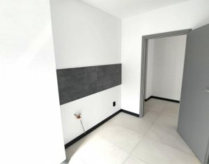 Lakás 2 szobák eladó on Floresti