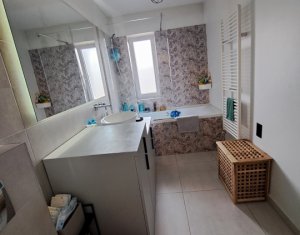 Lakás 2 szobák eladó on Floresti