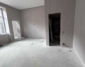 Appartement 3 chambres à louer dans Cluj-napoca, zone Centru