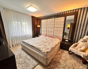 Lakás 4 szobák eladó on Cluj-napoca, Zóna Manastur