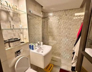 Lakás 4 szobák eladó on Cluj-napoca, Zóna Manastur