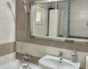 Appartement 4 chambres à vendre dans Cluj-napoca, zone Marasti
