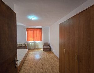 Appartement 4 chambres à louer dans Cluj-napoca, zone Iris