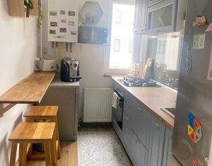 Lakás 2 szobák eladó on Floresti