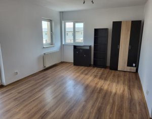 , 80m2 on Floresti