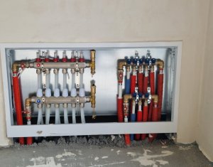 Maison 4 chambres à vendre dans Floresti