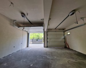 Maison 4 chambres à vendre dans Floresti