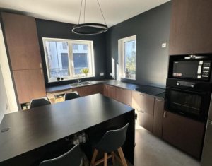 Maison 4 chambres à vendre dans Cluj-napoca, zone Manastur