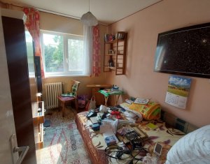 Appartement 4 chambres à vendre dans Cluj-napoca, zone Manastur