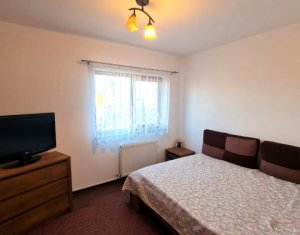 Apartment 3 rooms for sale in Floresti