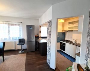 Apartment 3 rooms for sale in Floresti