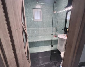 Ház 4 szobák eladó on Floresti