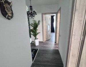 Ház 4 szobák eladó on Floresti