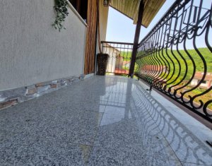 Casa ultrafinisata in mijlocul naturii, gradina amenajata, Gilau