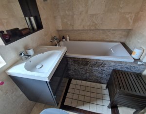 Casa ultrafinisata in mijlocul naturii, gradina amenajata, Gilau