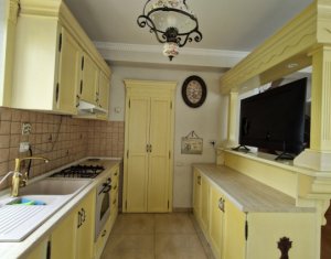 Maison 4 chambres à vendre dans Cluj-napoca, zone Borhanci