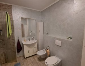 Appartement 4 chambres à vendre dans Floresti