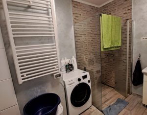 Appartement 4 chambres à vendre dans Floresti