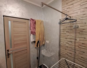 Appartement 4 chambres à vendre dans Floresti