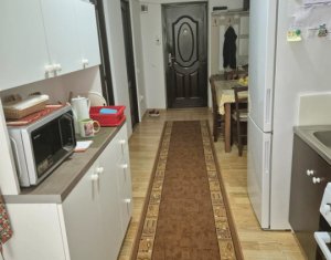 Lakás 2 szobák eladó on Floresti