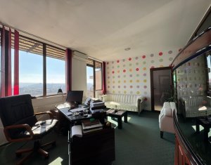 Apartament 4 camere, ultrafinisat, mobilat pentru birou, panorama unica ! 