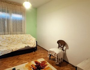 Apartament spatios în bloc tip vilă, garaj, grădină, zona Hotel Napoca