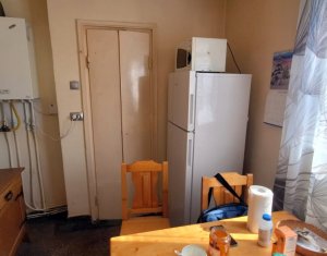 Apartament spatios în bloc tip vilă, garaj, grădină, zona Hotel Napoca