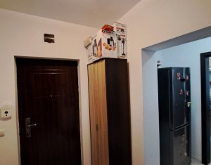 Lakás 2 szobák eladó on Floresti