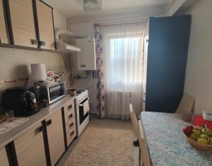 Lakás 2 szobák eladó on Floresti